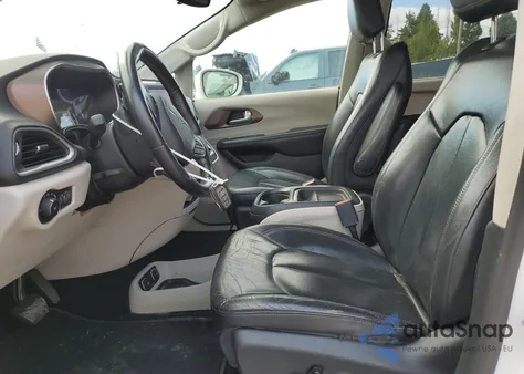 2018 Chrysler Pacifica Touring L z USA, uszkodzony, nr VIN 2C4RC1BG2JR119254